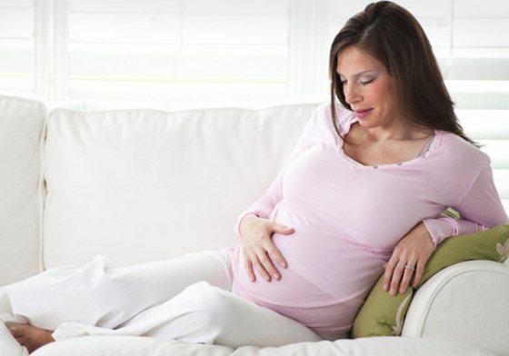 Предвестники родов — первые признаки и симптомы начала родов